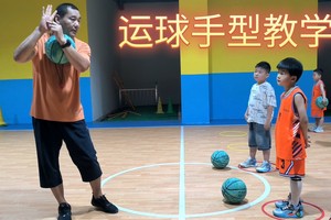 篮球运动的训练方法视频